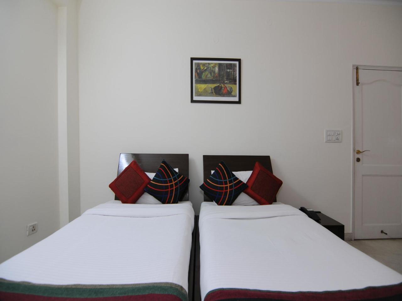 Mehra Residency At The Airport Hotel New Delhi Ngoại thất bức ảnh